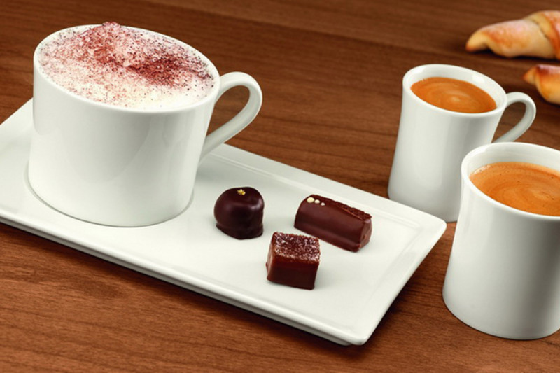Sous tasse rectangulaire ivoire porcelaine vitrifiée 28 cm Allspice Rak