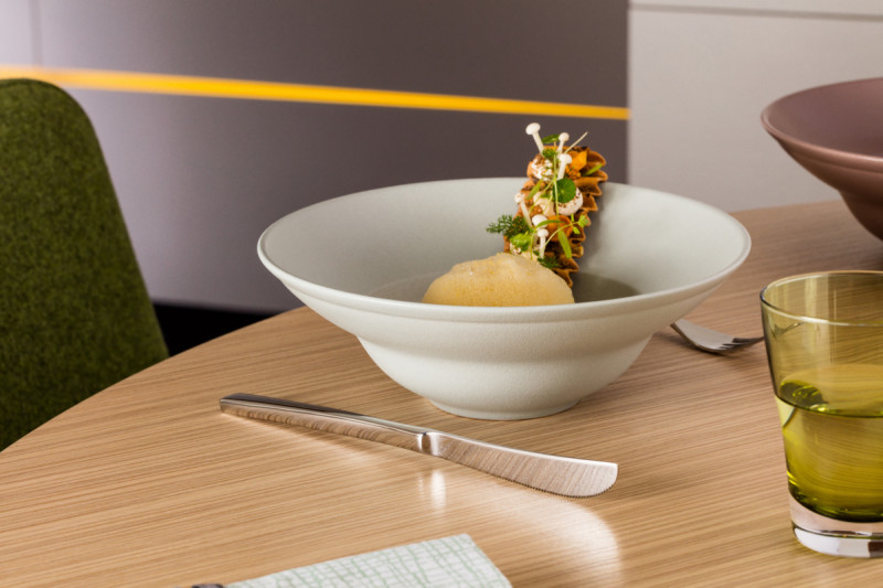 Assiette extra creuse rond noir porcelaine vitrifiée Neo Fusion Rak