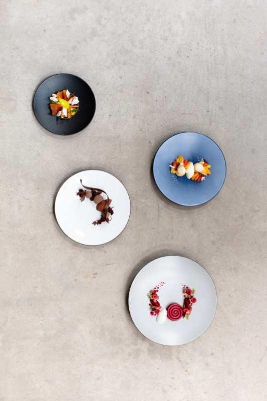 Assiette coupe plate rond noir porcelaine culinaire Ø 16 cm Equinoxe Revol