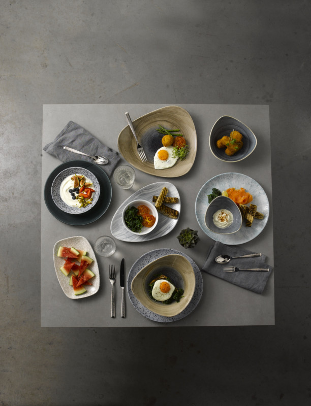 Assiette plate triangulaire aqueous bayou porcelaine vitrifiée 26,5x26,5 cm Stonecast Aquaeous Churchill