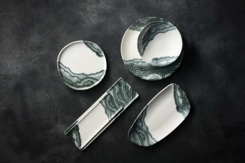Assiette coupe plate rond Black porcelaine vitrifiée Ø 16,5 cm Tide Churchill