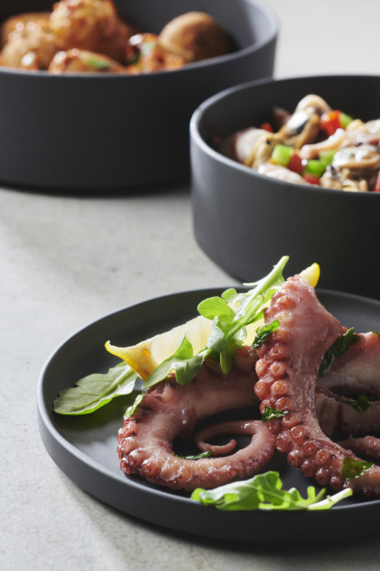 Assiette à pain rond noir porcelaine culinaire Ø 15 cm Caractère Revol