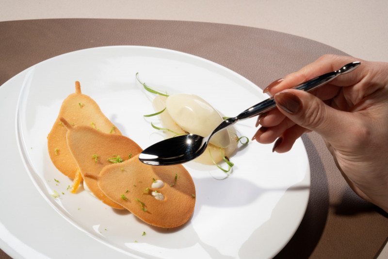Couteau à dessert droit inox 18/10 22,27 cm Aphea Rak